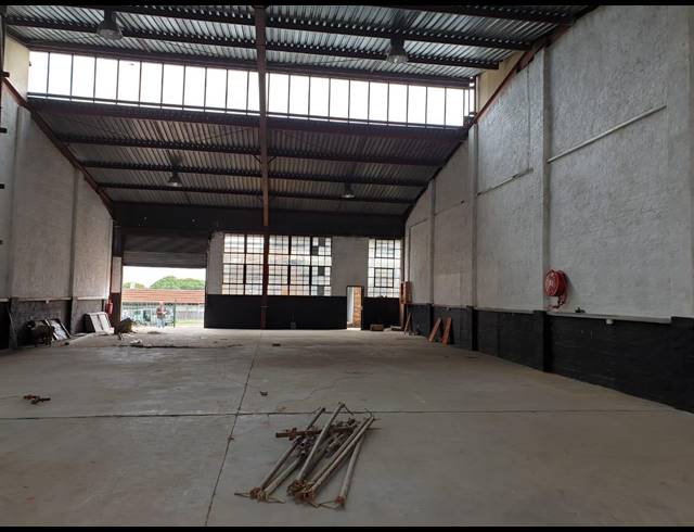455M² WAREHOUSE TO LET IN WADEVILLE